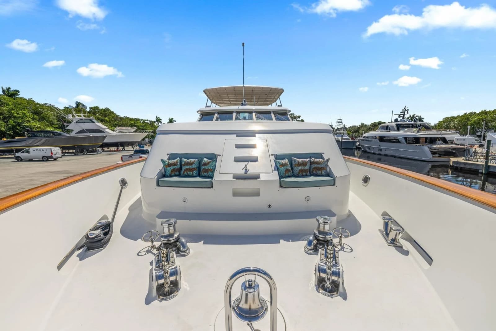 1999 Trinity Yachts Raised Pilothouse - Photo 11