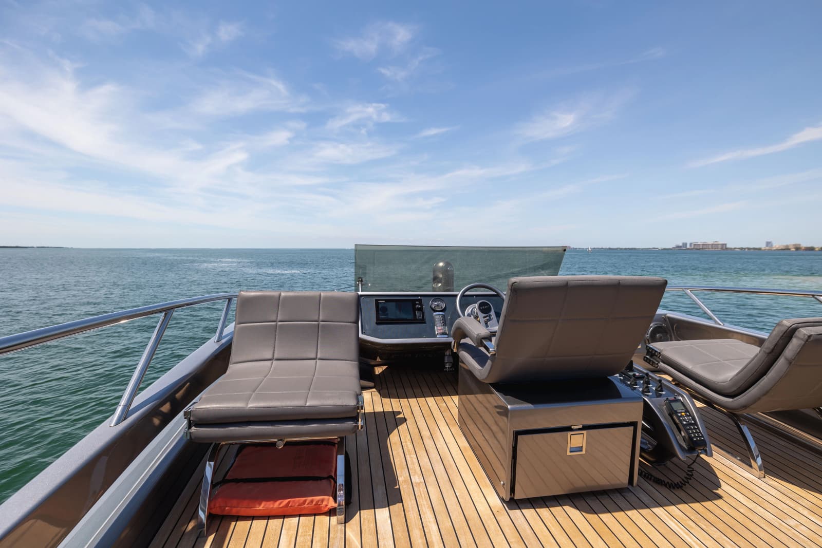 2017 Pershing 82 VHP - Photo 38