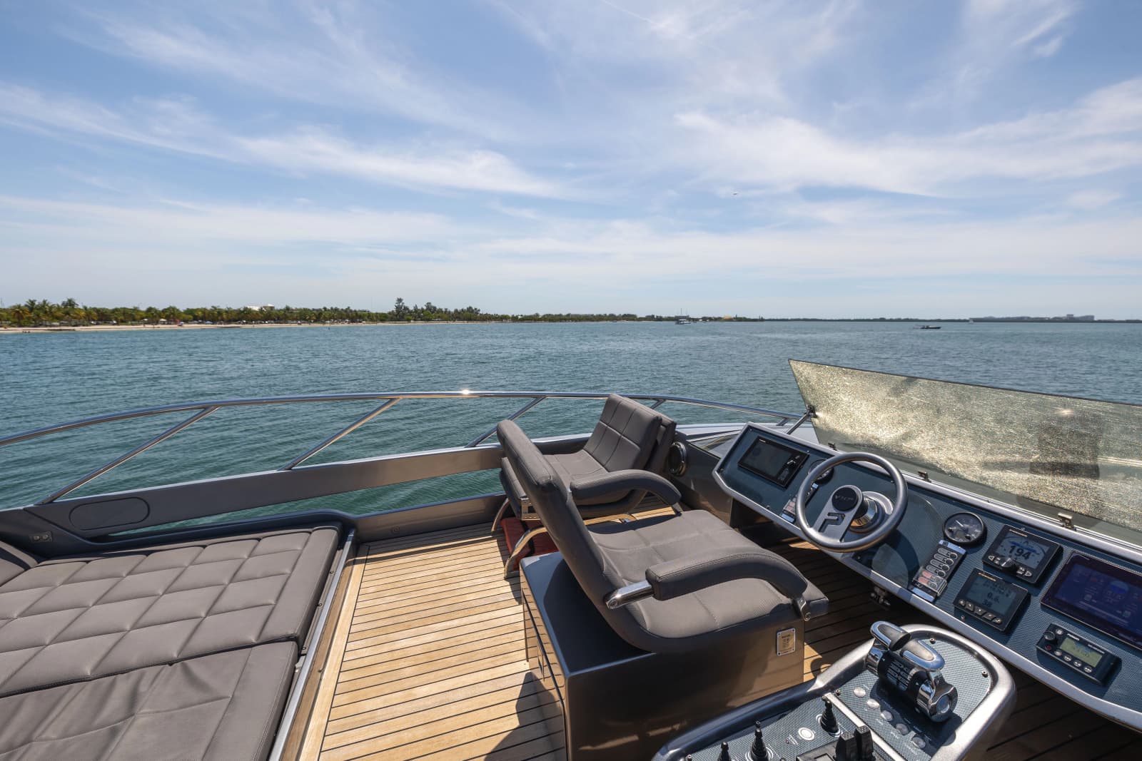 2017 Pershing 82 VHP - Photo 39