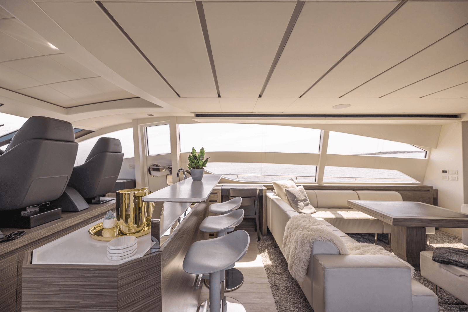 2017 Pershing 82 VHP - Photo 16