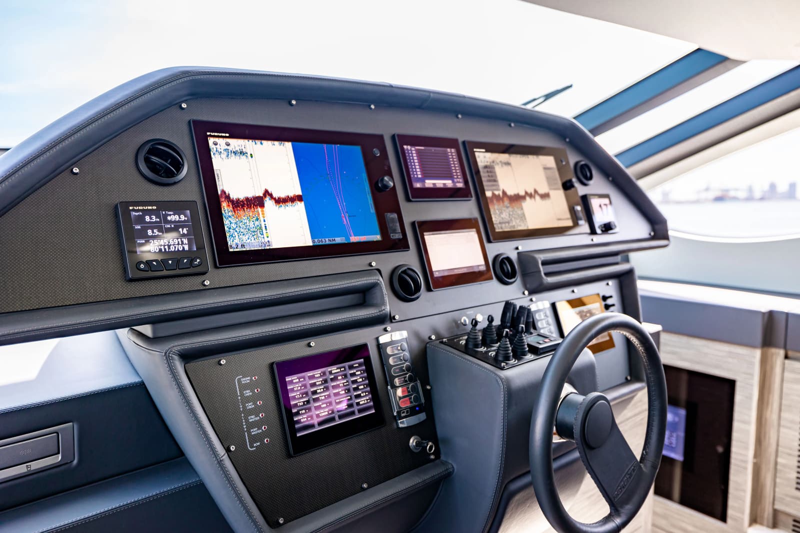2017 Pershing 82 VHP - Photo 18