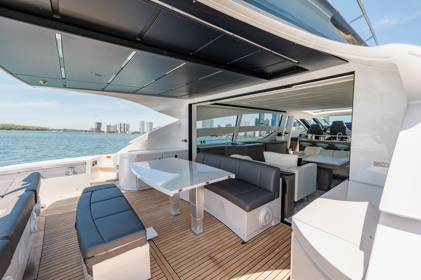 2017 Pershing 82 VHP - Photo 10