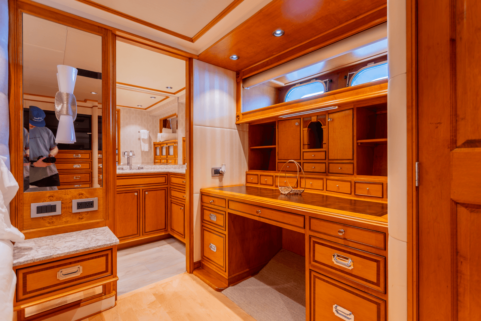 1993 Queenship Explorer - Photo 46