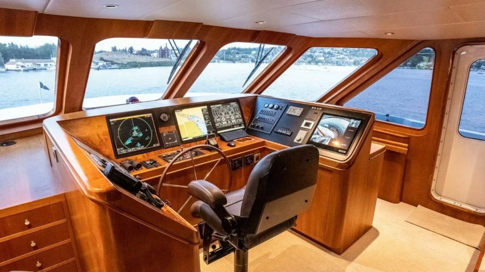 1993 Queenship Explorer - Photo 33