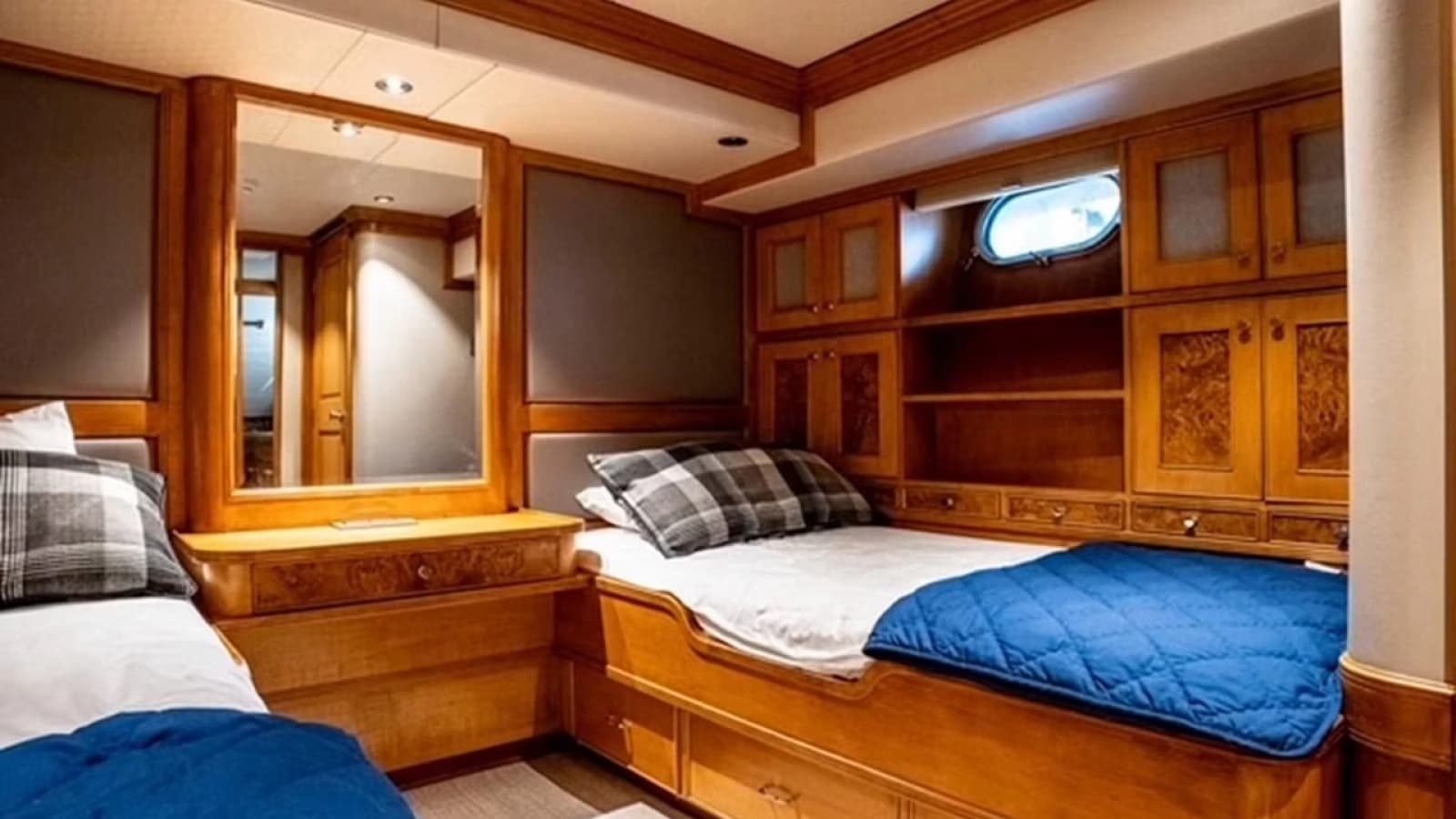 1993 Queenship Explorer - Photo 44