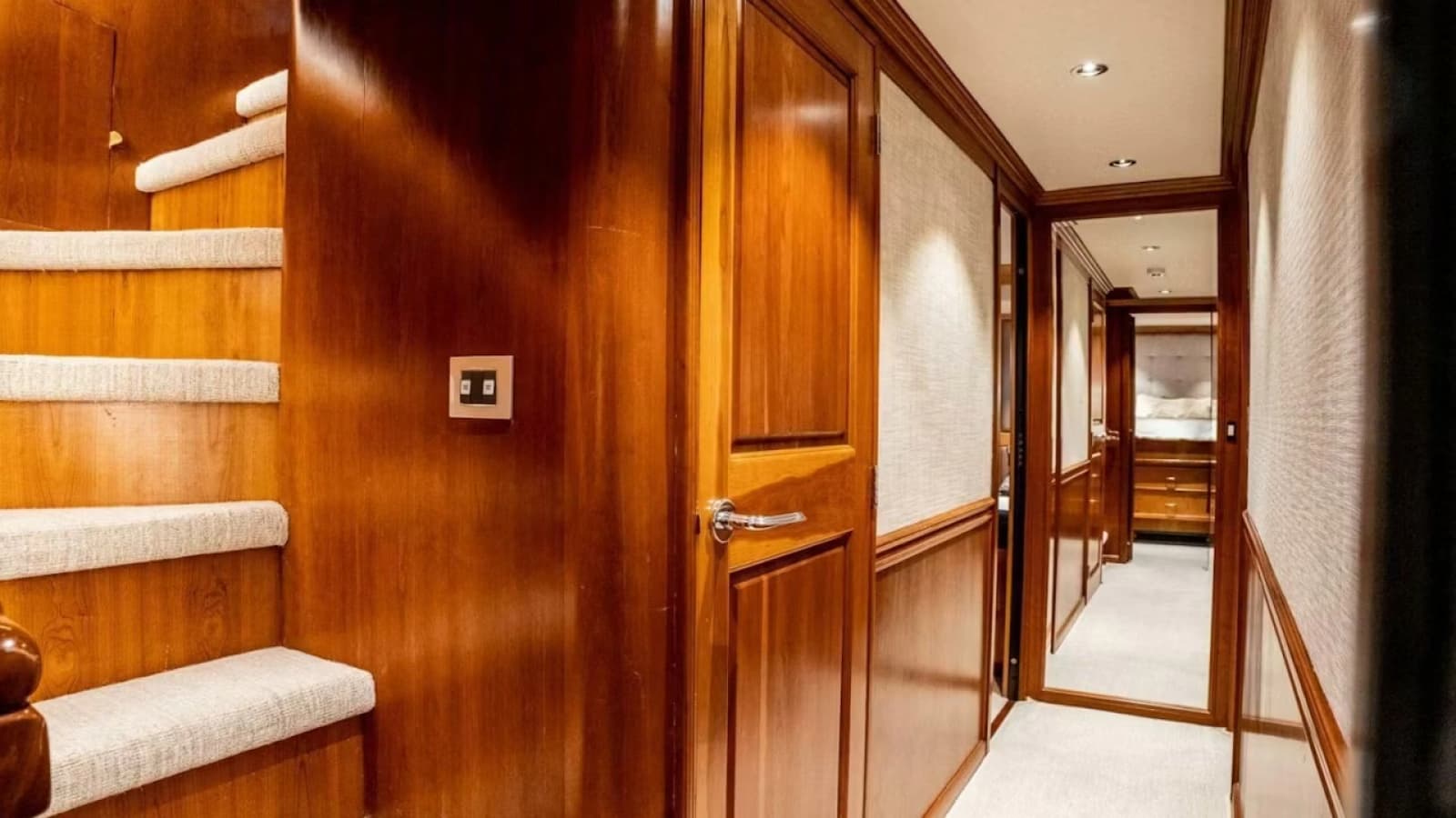 1993 Queenship Explorer - Photo 37