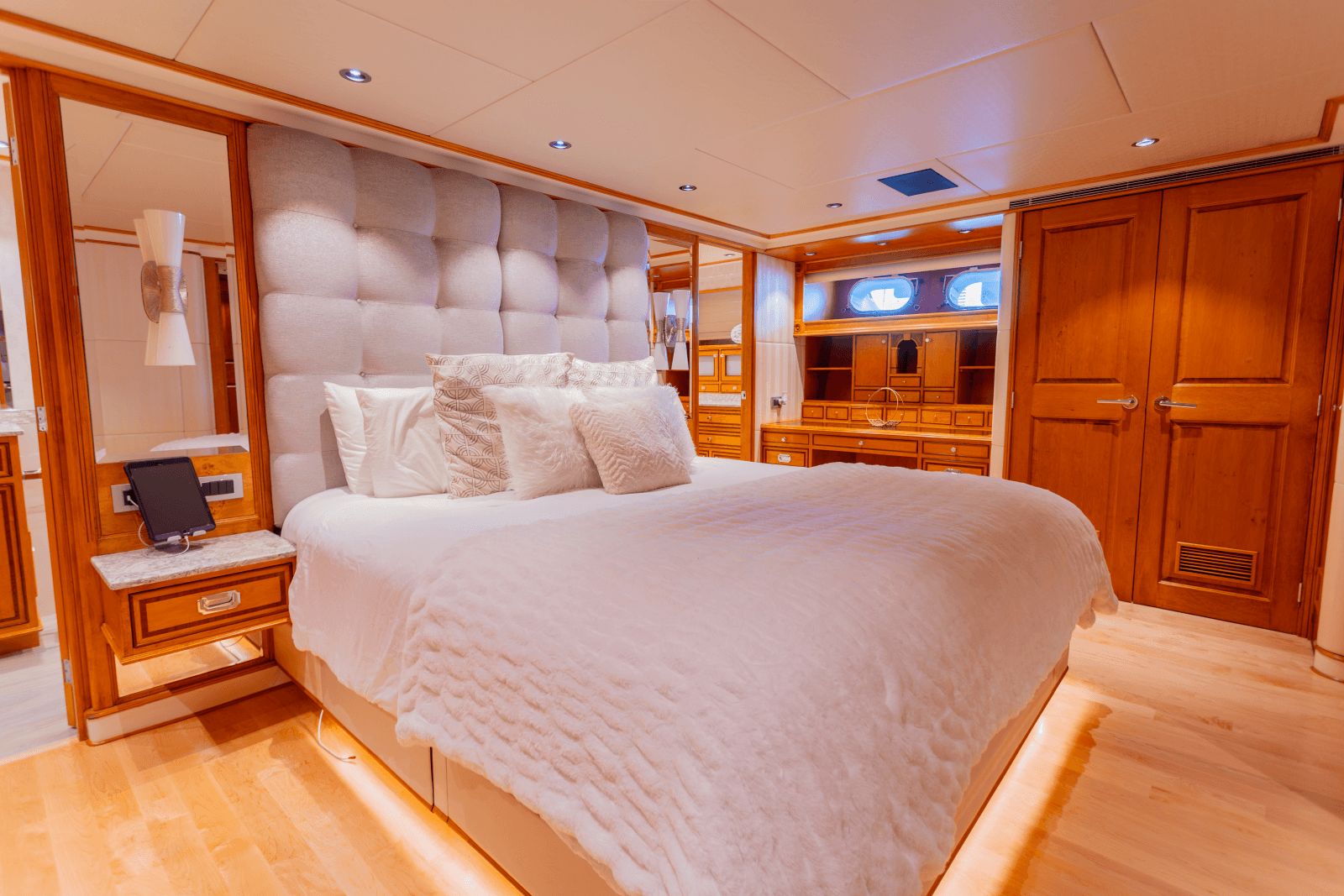 1993 Queenship Explorer - Photo 43
