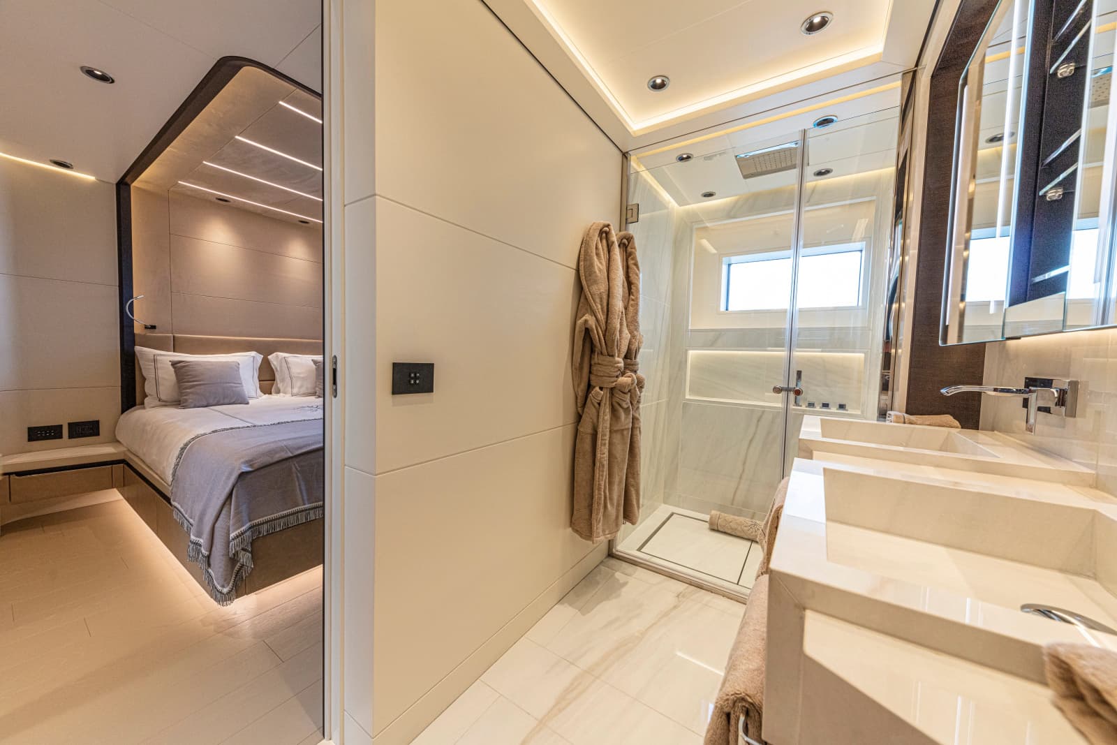 2028 Ocean King Ducale 120 - Photo 30