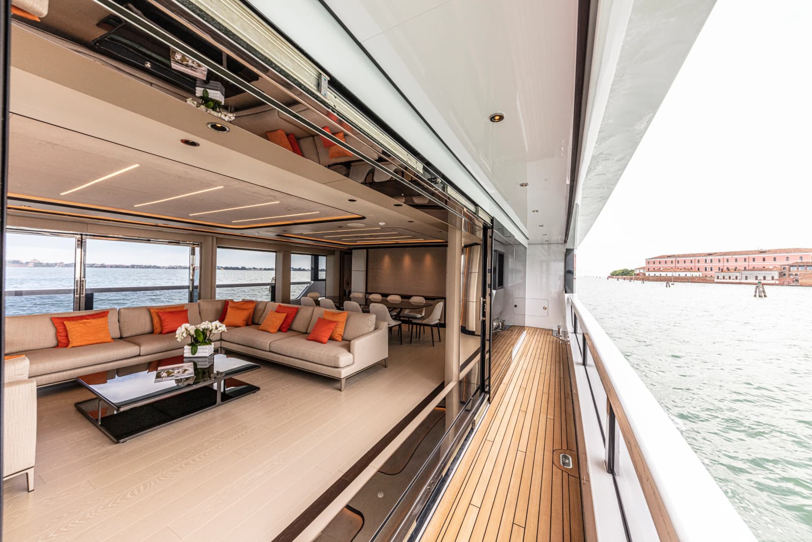 2028 Ocean King Ducale 120 - Photo 18