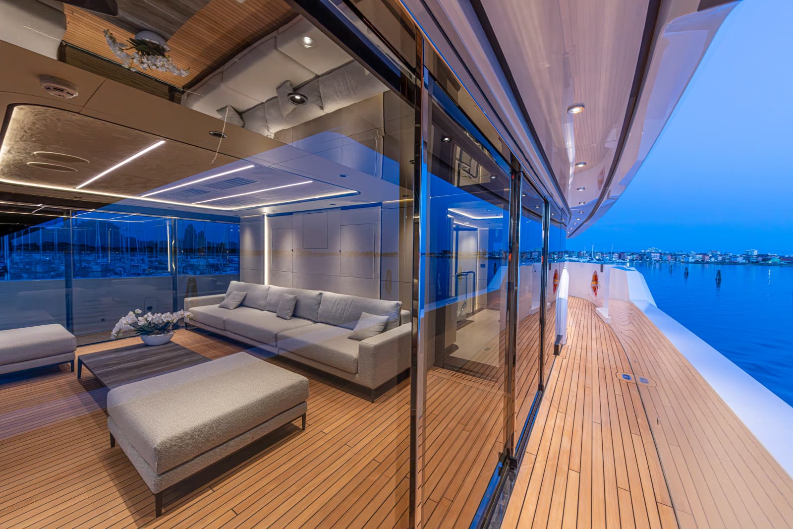 2028 Ocean King Ducale 120 - Photo 9