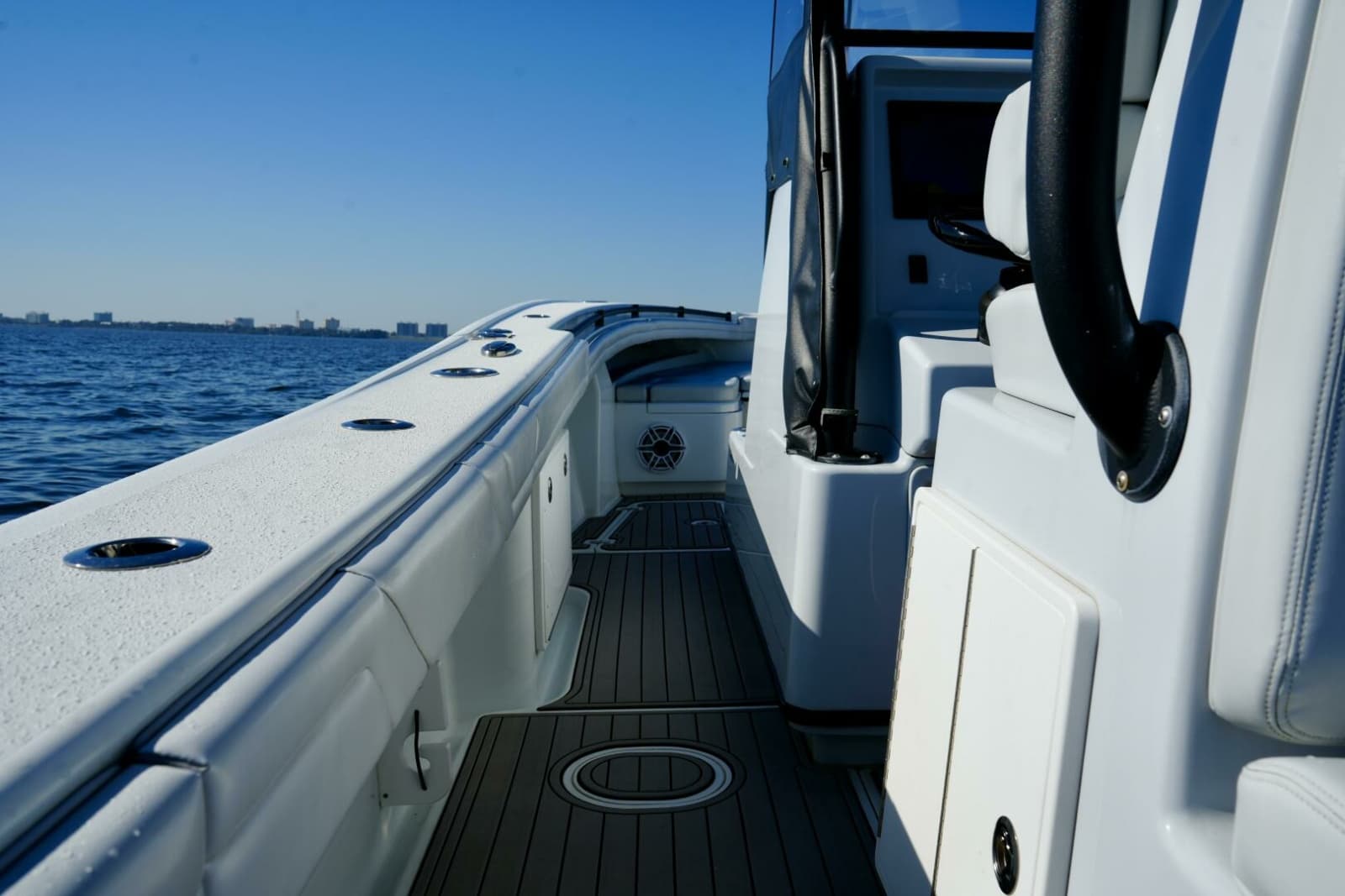 2023 Yellowfin 32 Offshore - Photo 30