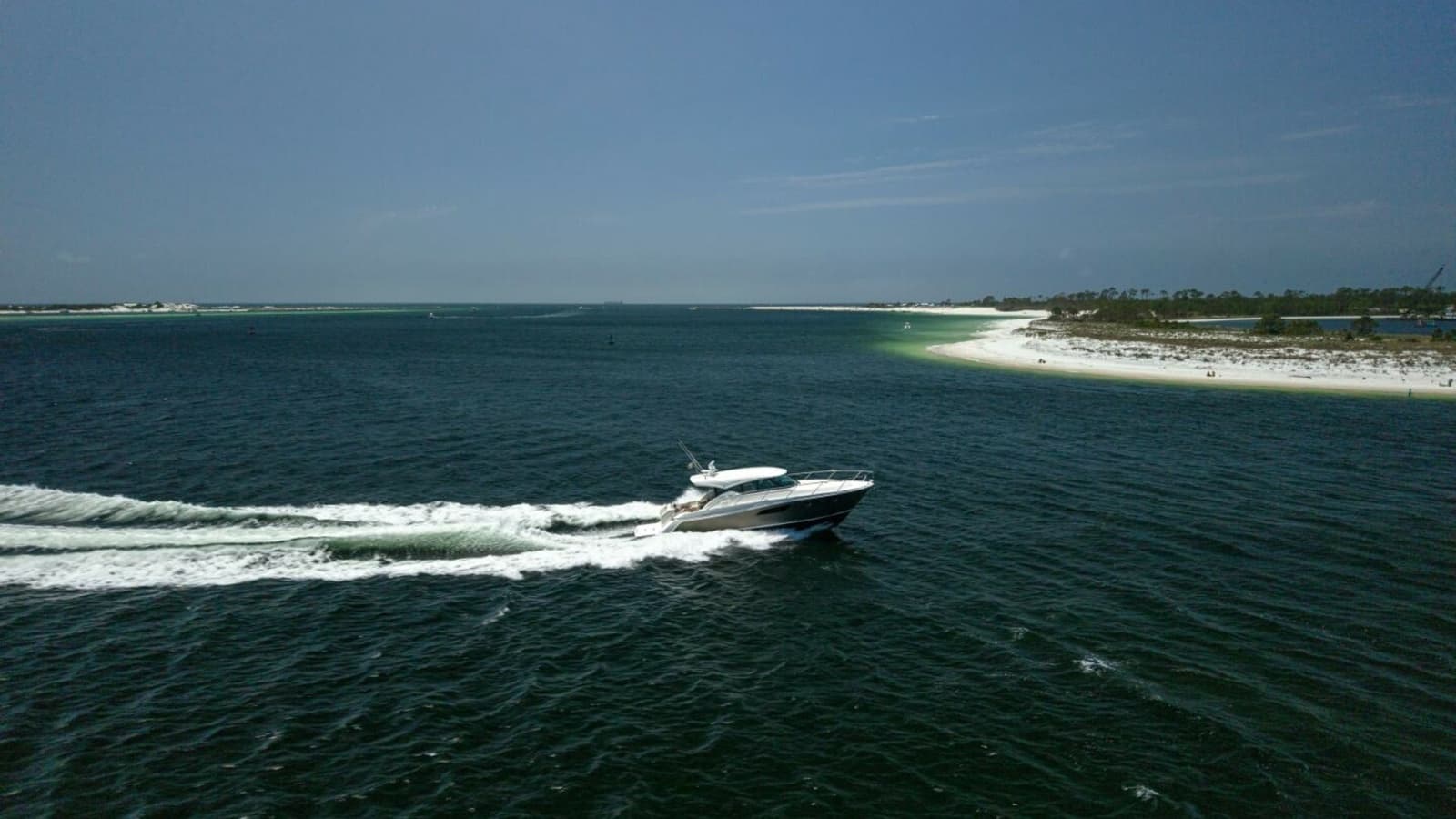 2015 Tiara Yachts 44 Coupe - Photo 59