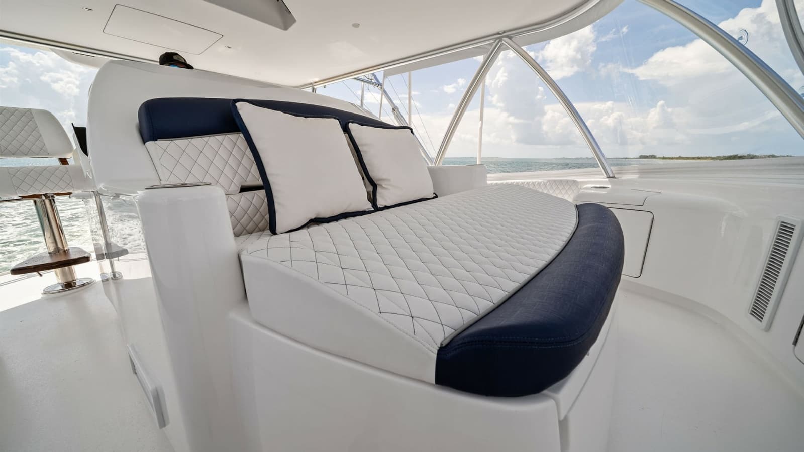 2024 Viking 64 Convertible - Photo 77