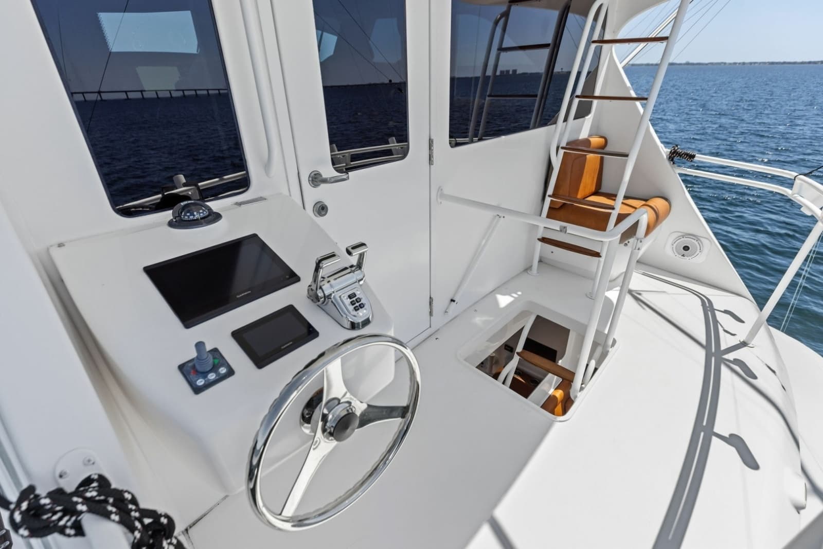 2008 Viking 68 Skybridge - Photo 29