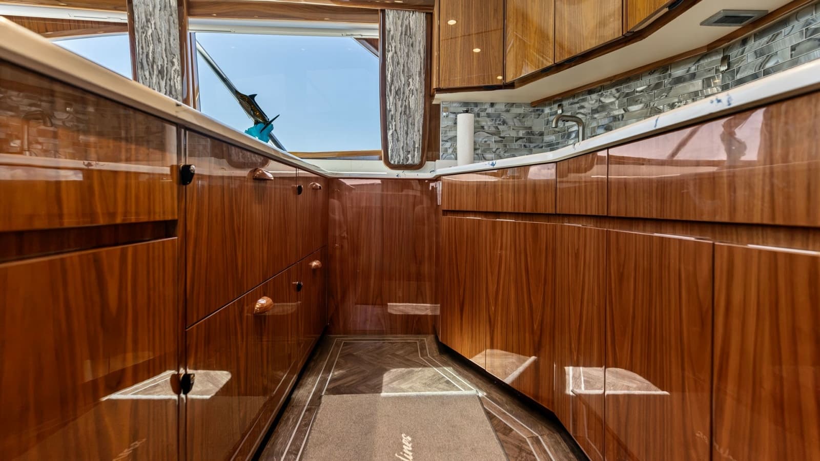 2024 Viking 54 Convertible - Photo 47