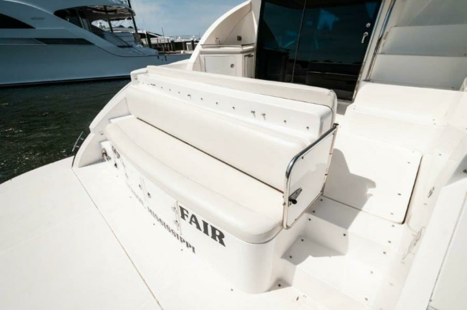 2006 Cruisers Yachts 477 Sport Sedan - Photo 36