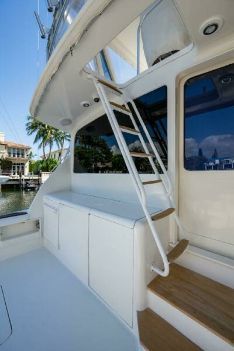 1999 Ocean Yachts 60 Convertible - Photo 16