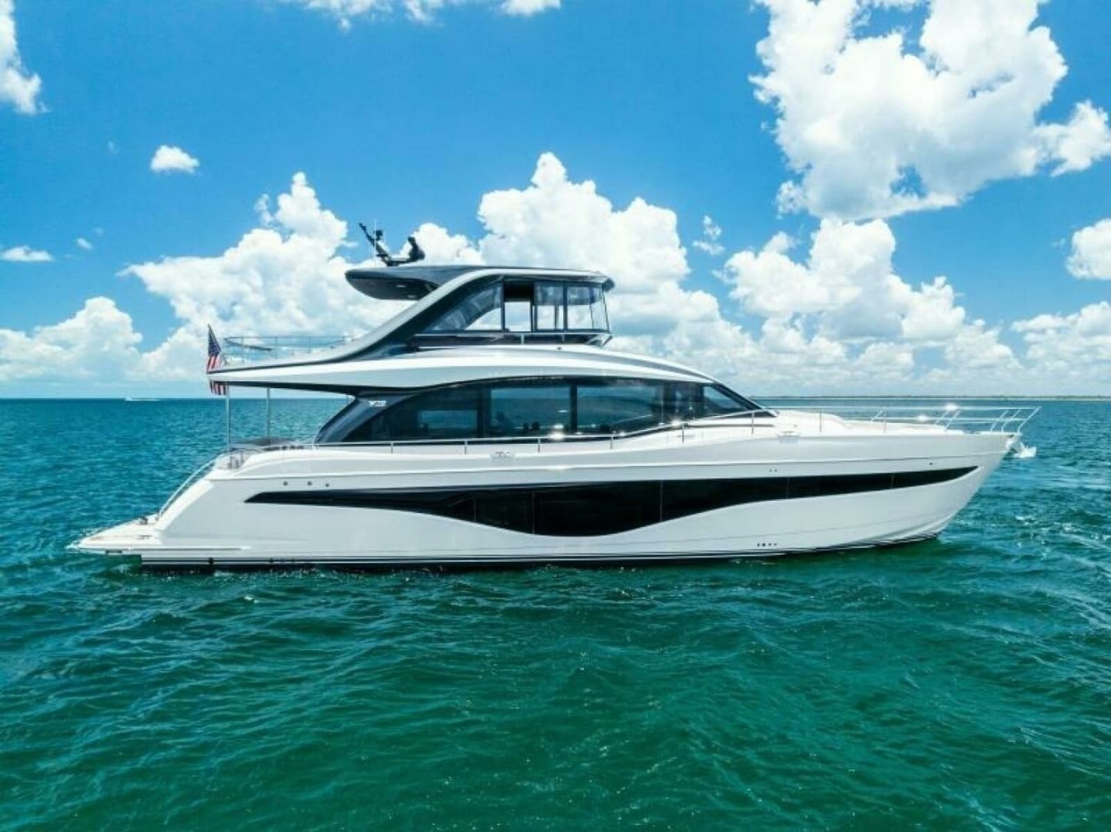 2024 Princess Y72 Motor Yacht - Photo 9