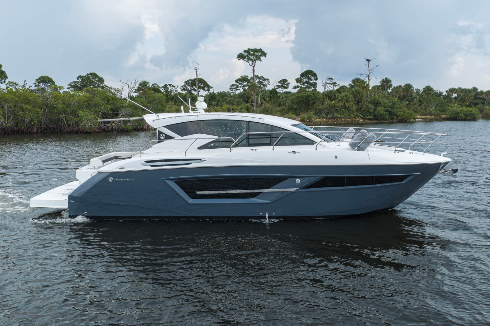 2020 Cruisers 46 Cantius - Photo 1