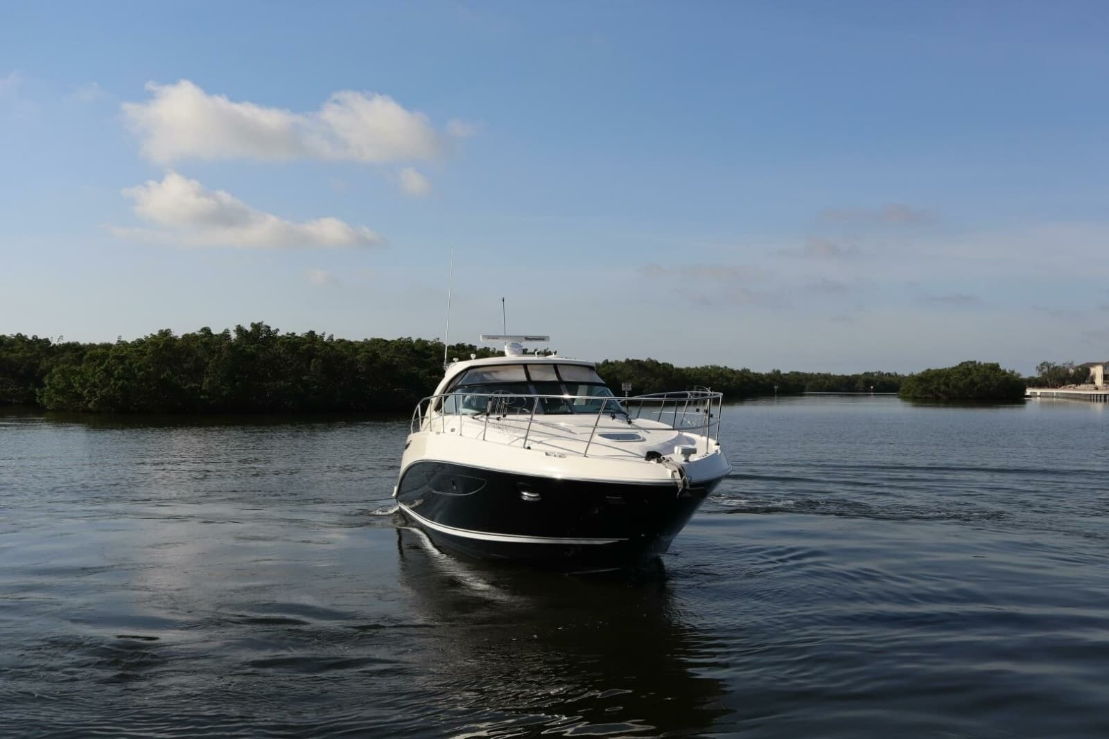 2015 Sea Ray 410 Sundancer - Photo 105