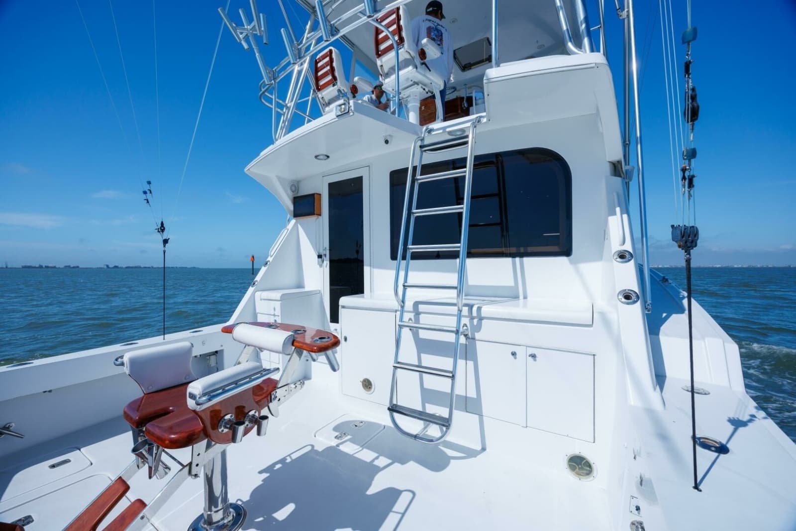 2002 Hatteras 50 Convertible - Photo 25