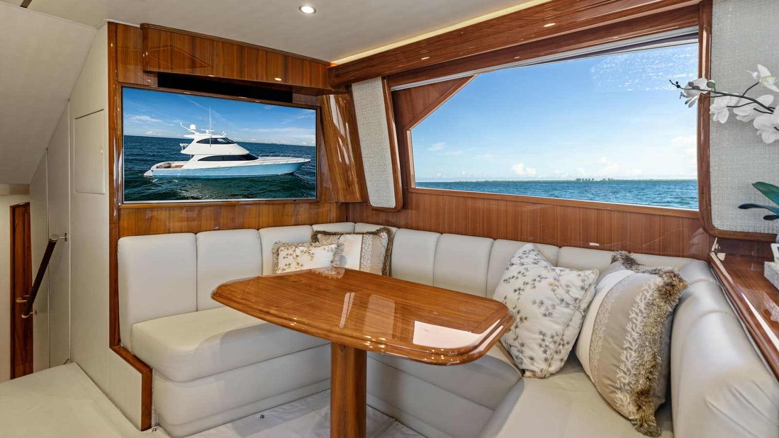 2018 Viking 62 Enclosed Bridge - Photo 19
