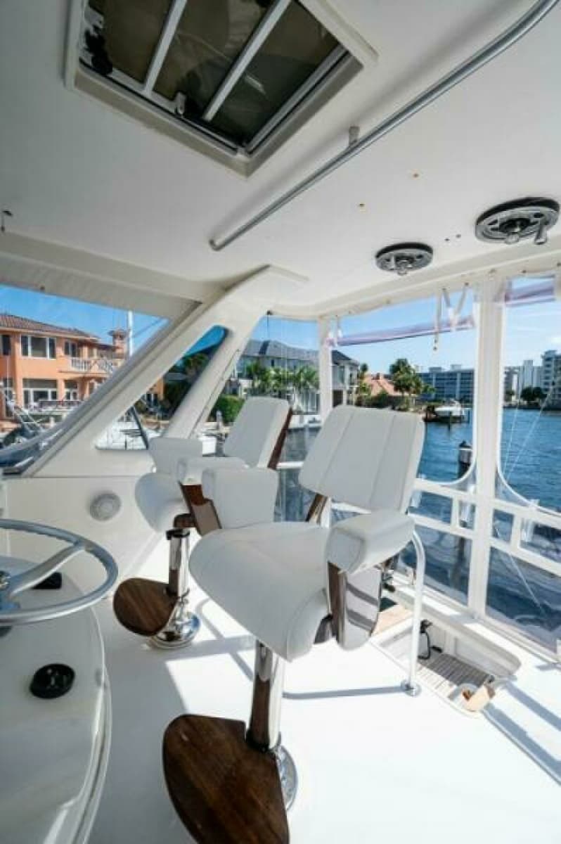 1999 Ocean Yachts 60 Convertible - Photo 18
