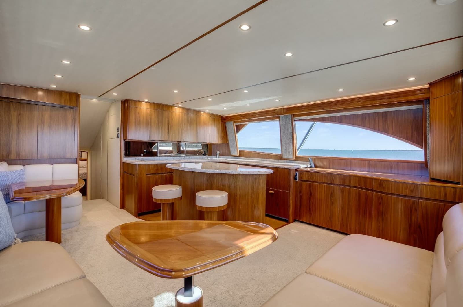 2019 Viking 62 Convertible - Photo 3