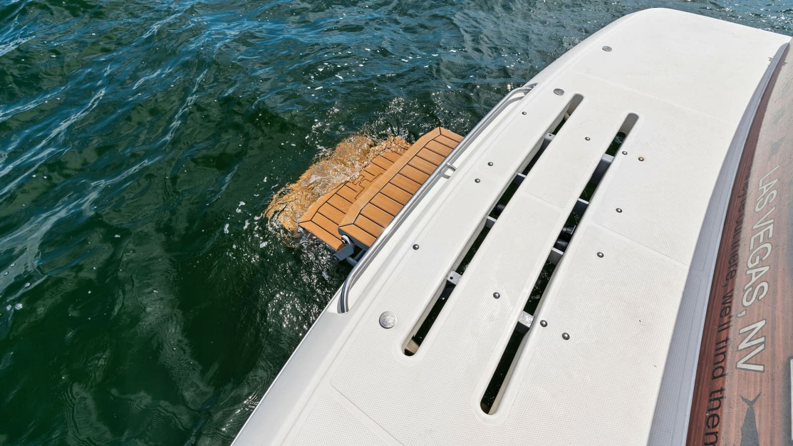2021 Riviera 57 Enclosed Bridge - Photo 30