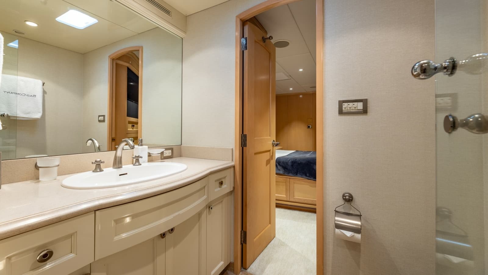 1998 Trinity Yachts 144  - Photo 47