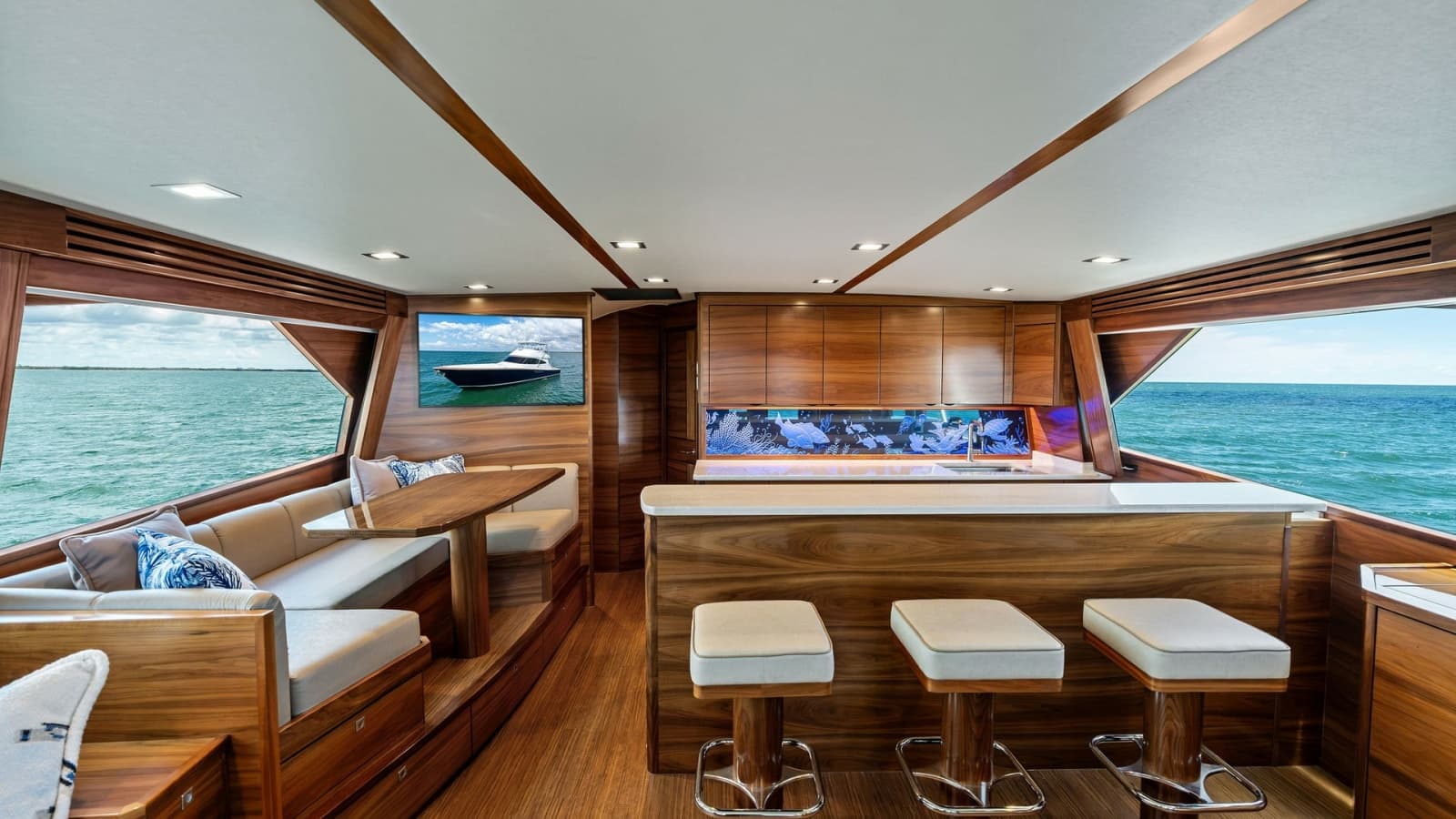 2024 Viking 68 Convertible - Photo 3