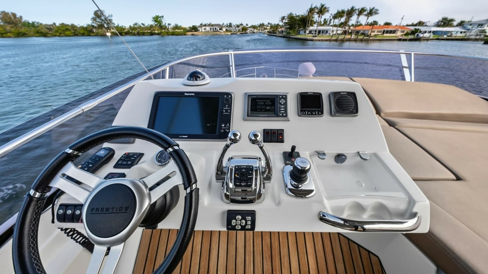 2015 Prestige 550 - Photo 3