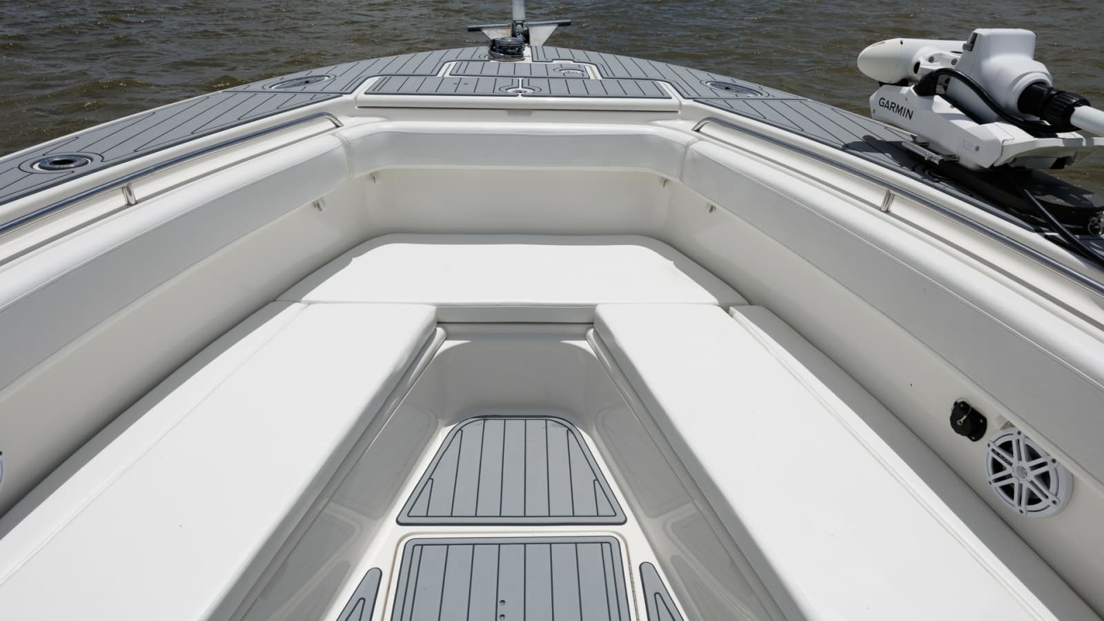 2005 Triton 351 Center Console - Photo 18