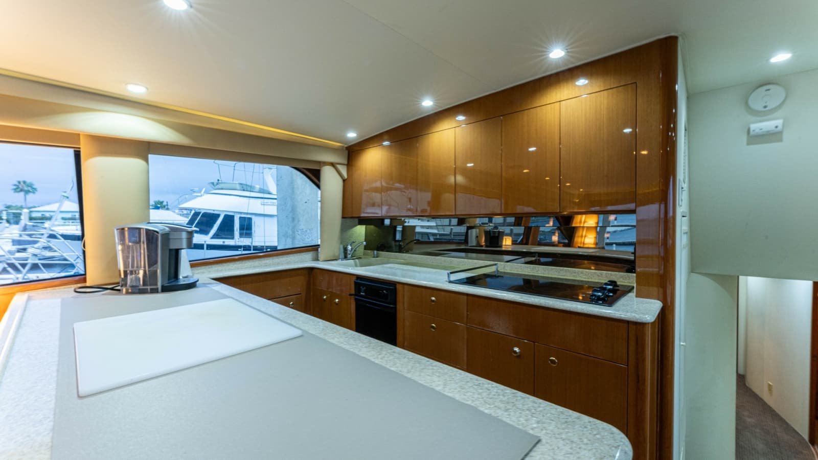 2001 Viking 65 Enclosed Bridge - Photo 5
