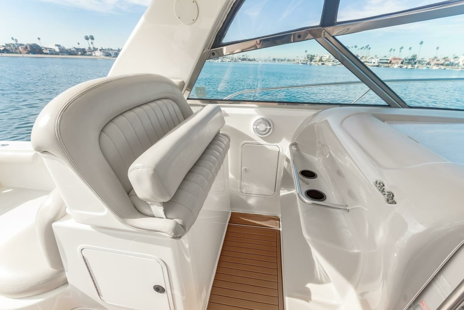 2000 Sea Ray 370 Express Cruiser - Photo 54