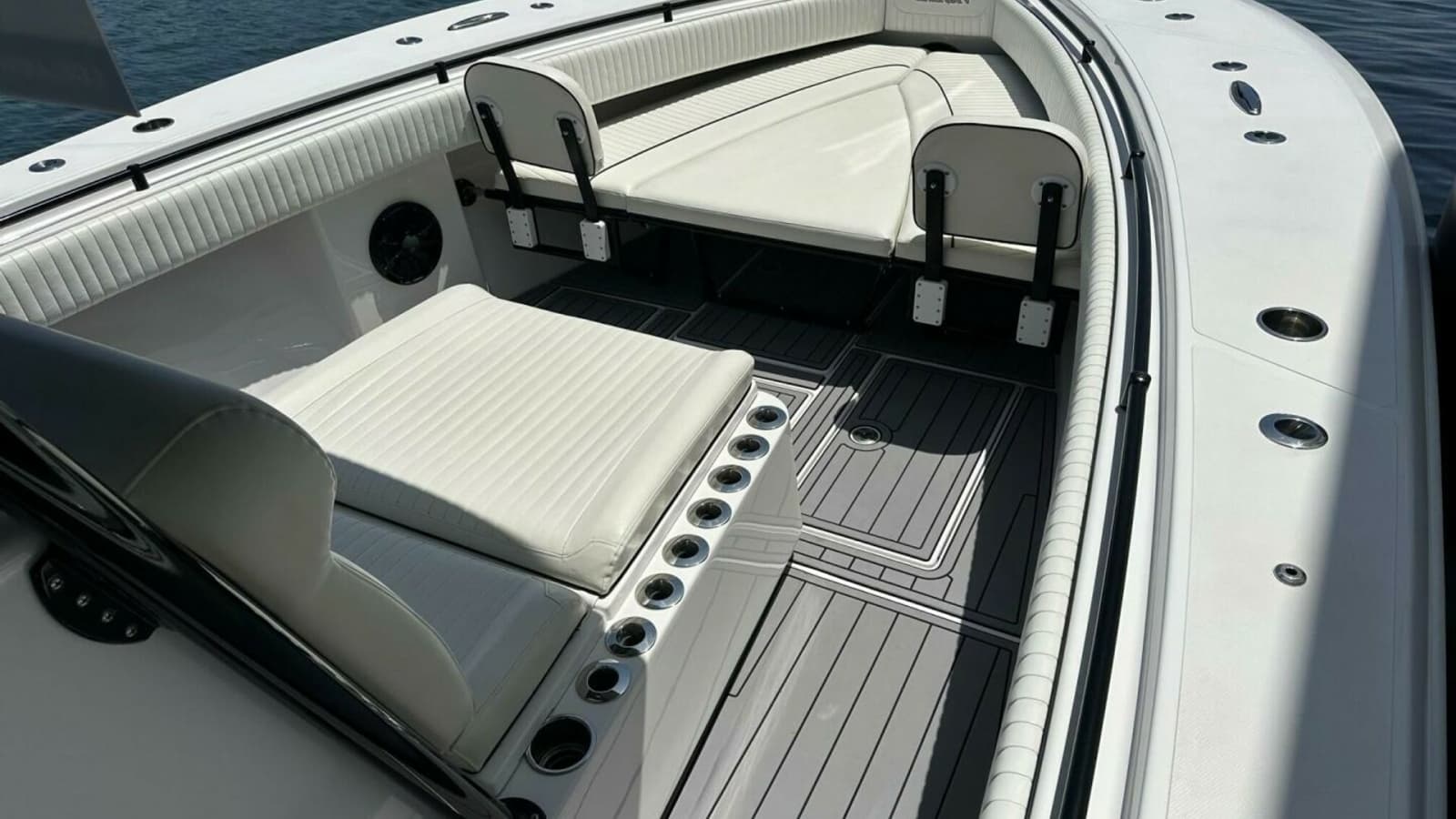2019 SeaHunter 39 Center Console - Photo 5