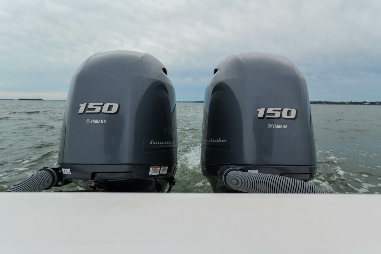 2023 Contender 24S - Photo 19