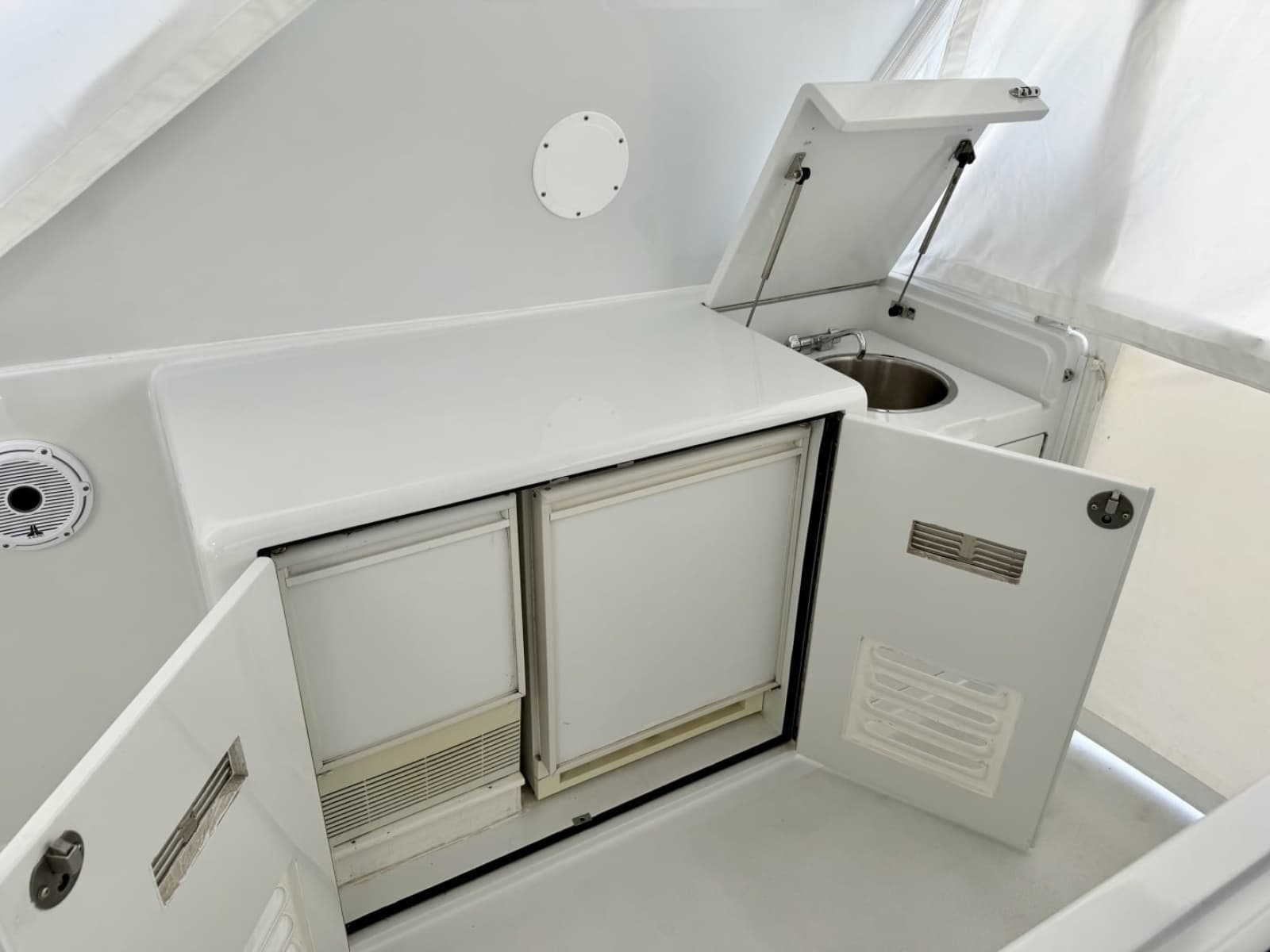 2012 Alaskan 70 Motor Yacht - Photo 22