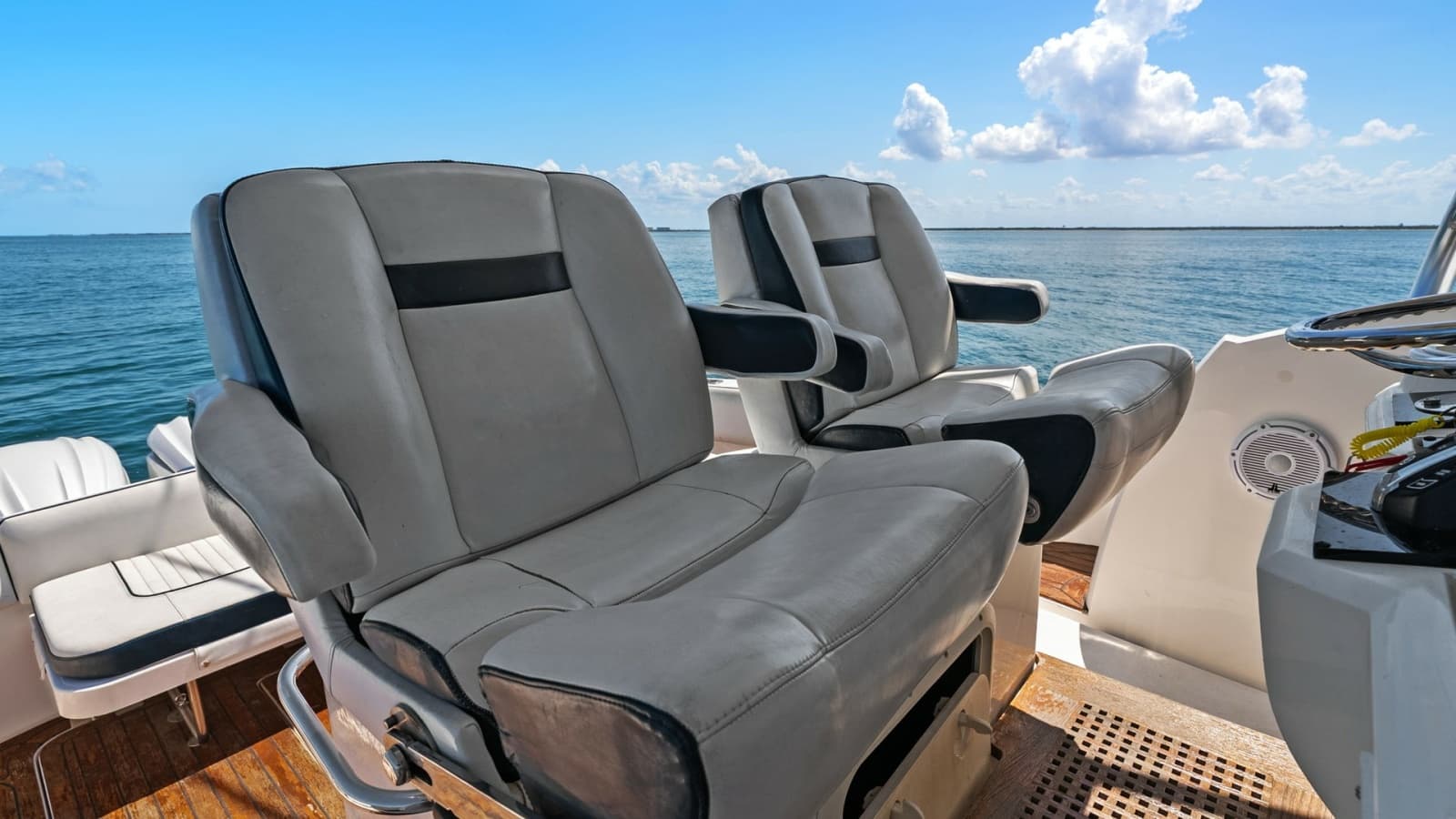 2005 Sunseeker 37 Sport Tower - Photo 7