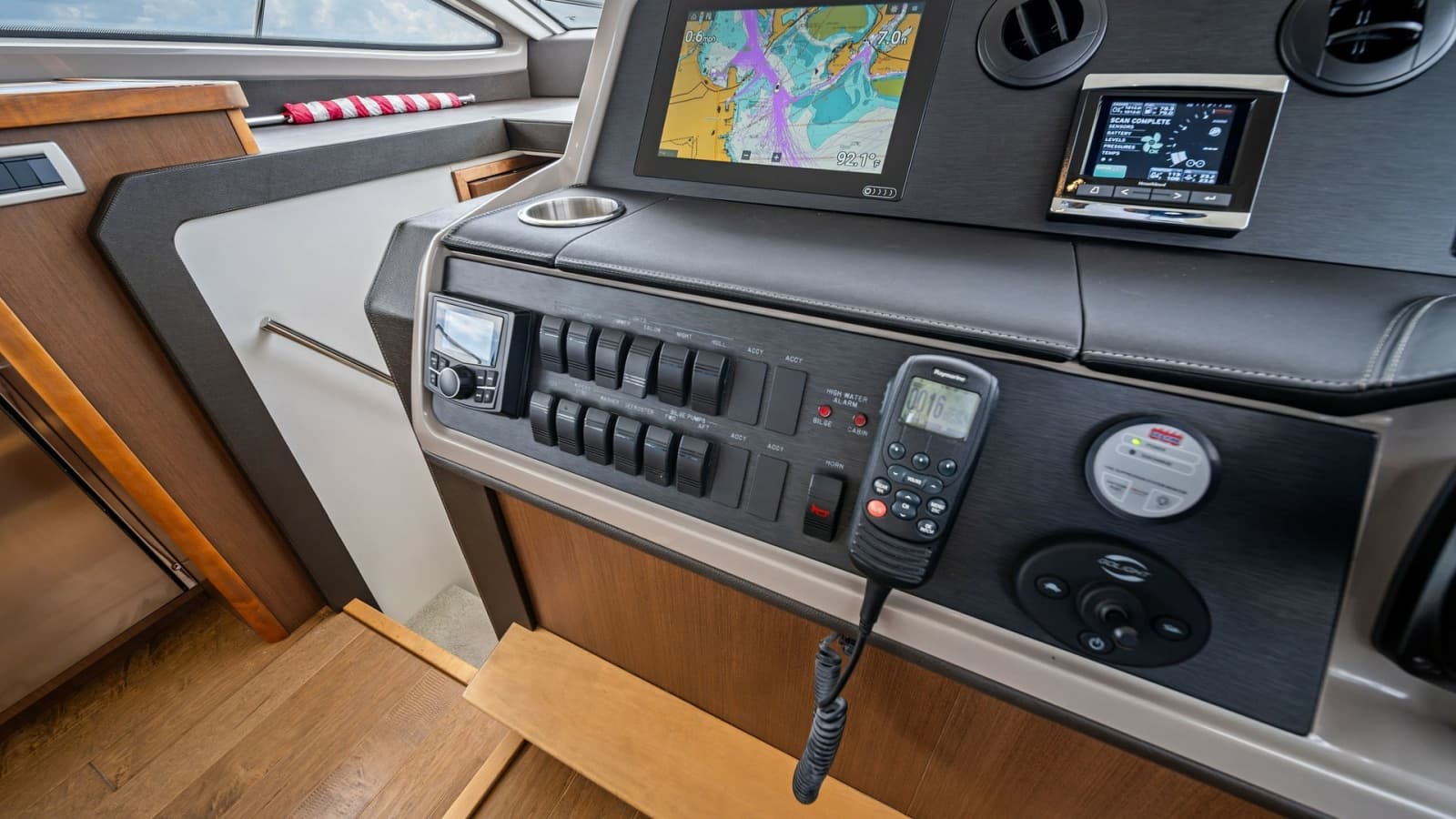 2018 Sea Ray 400 fly - Photo 18