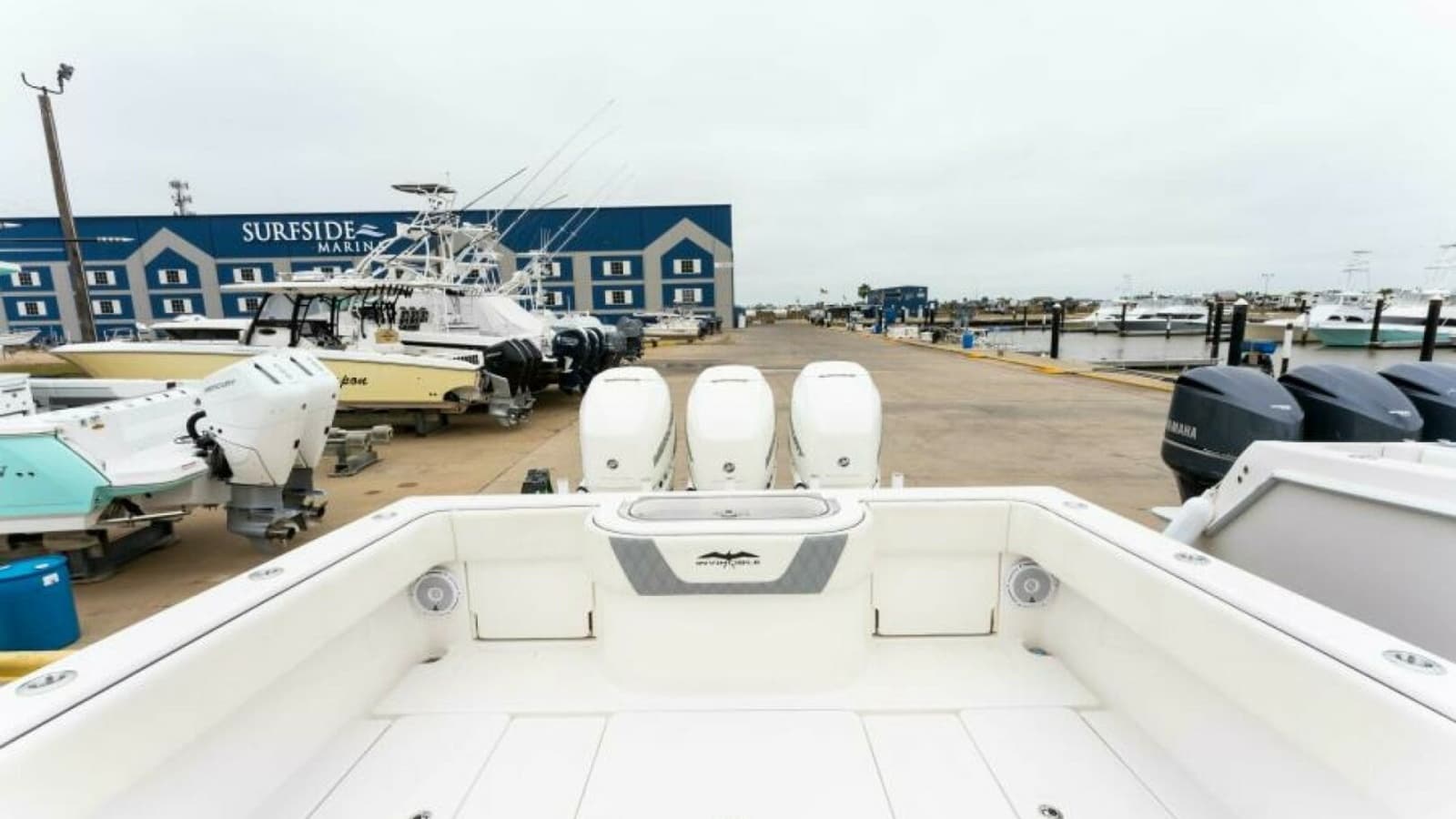 2019 Invincible 39 Open - Photo 14