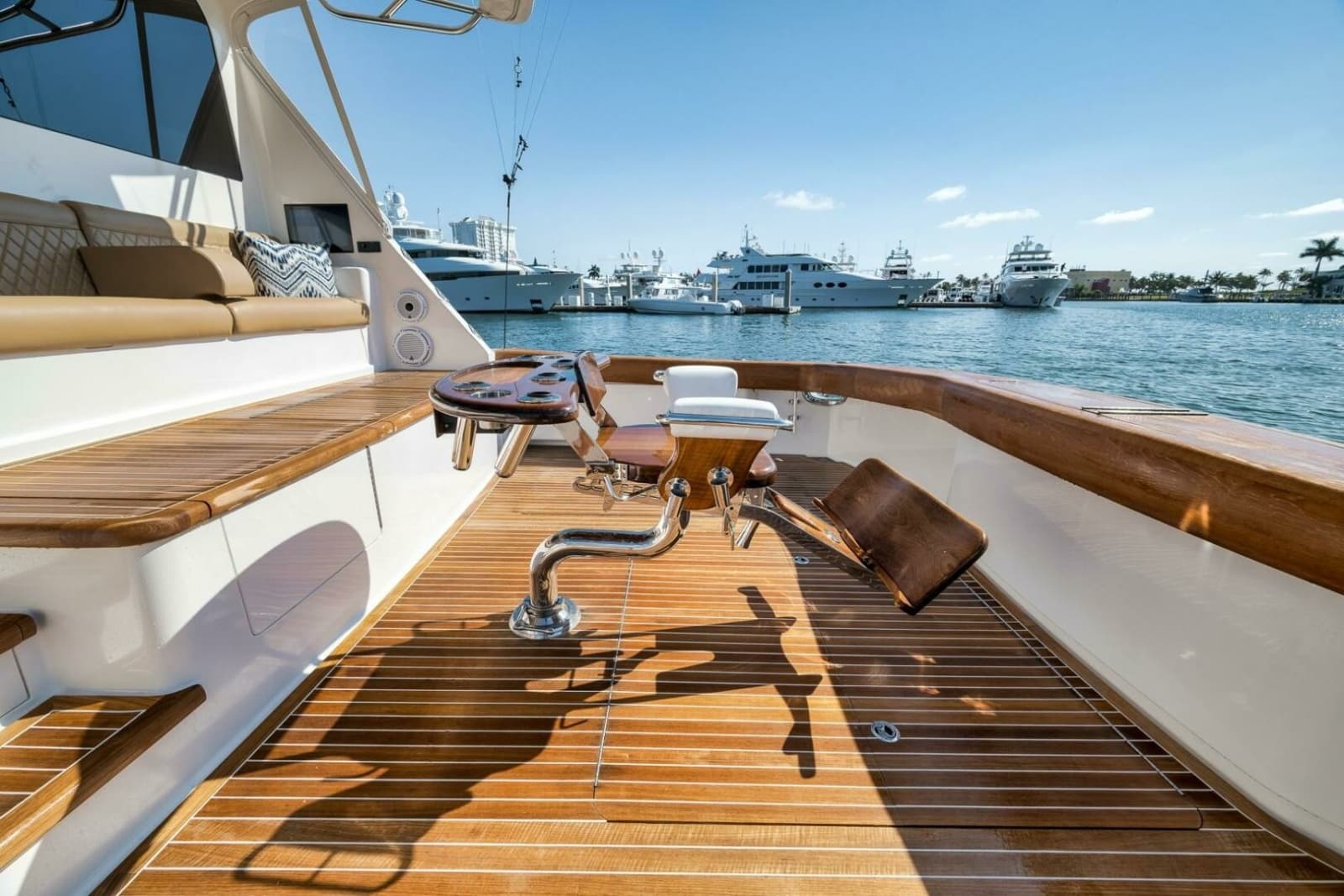 2011 Viking 76 Enclosed Bridge - Photo 113