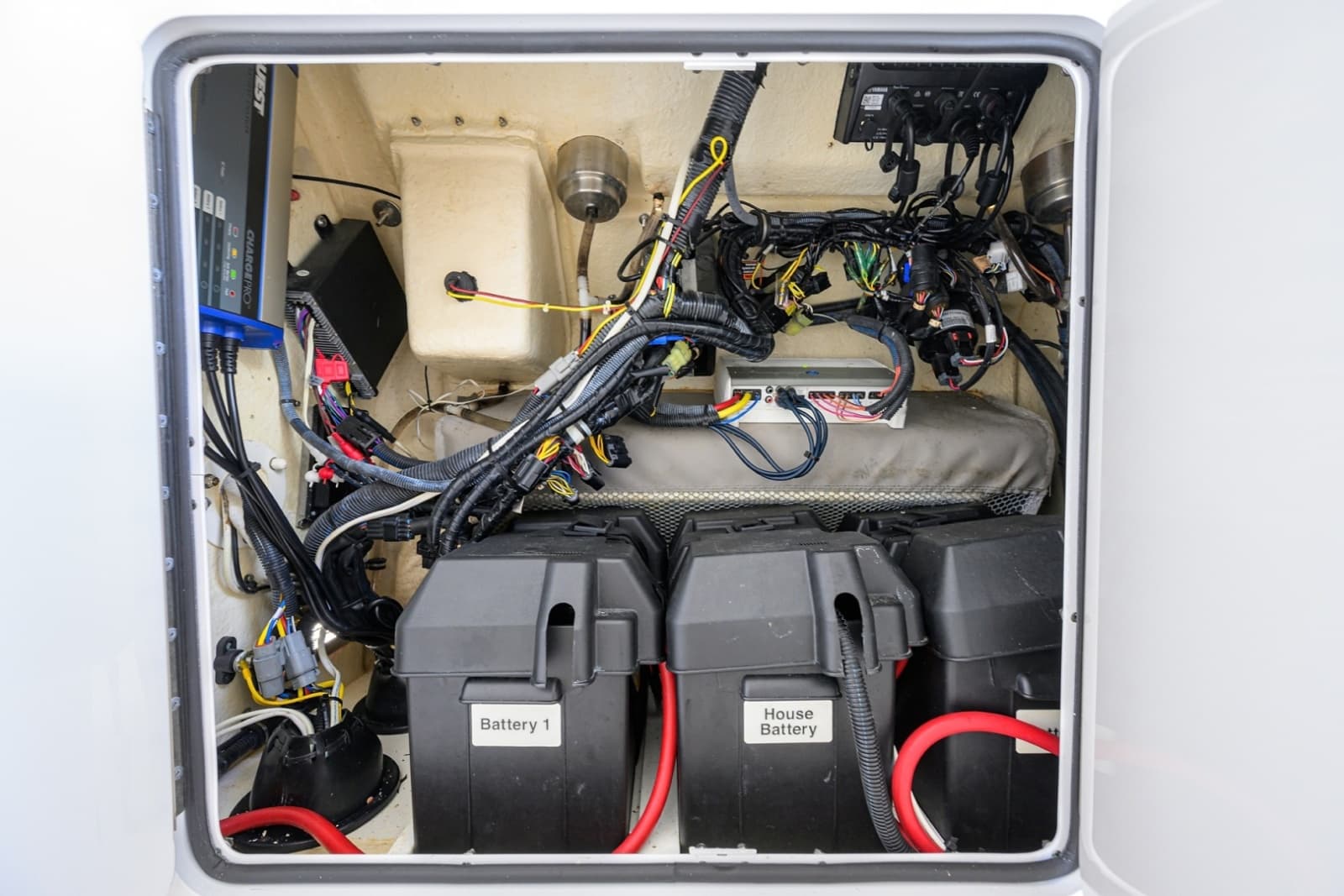 2019 Regulator 31 Center Console - Photo 60