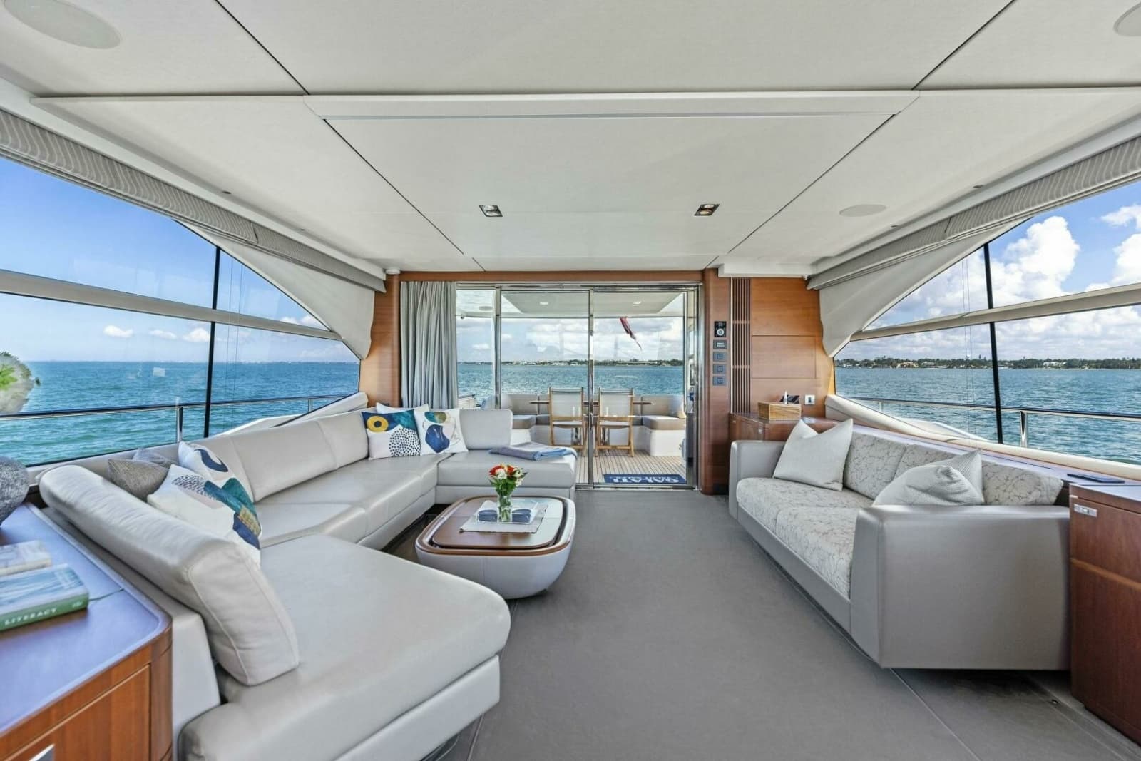 2018 Princess Y75 Motor Yacht - Photo 13