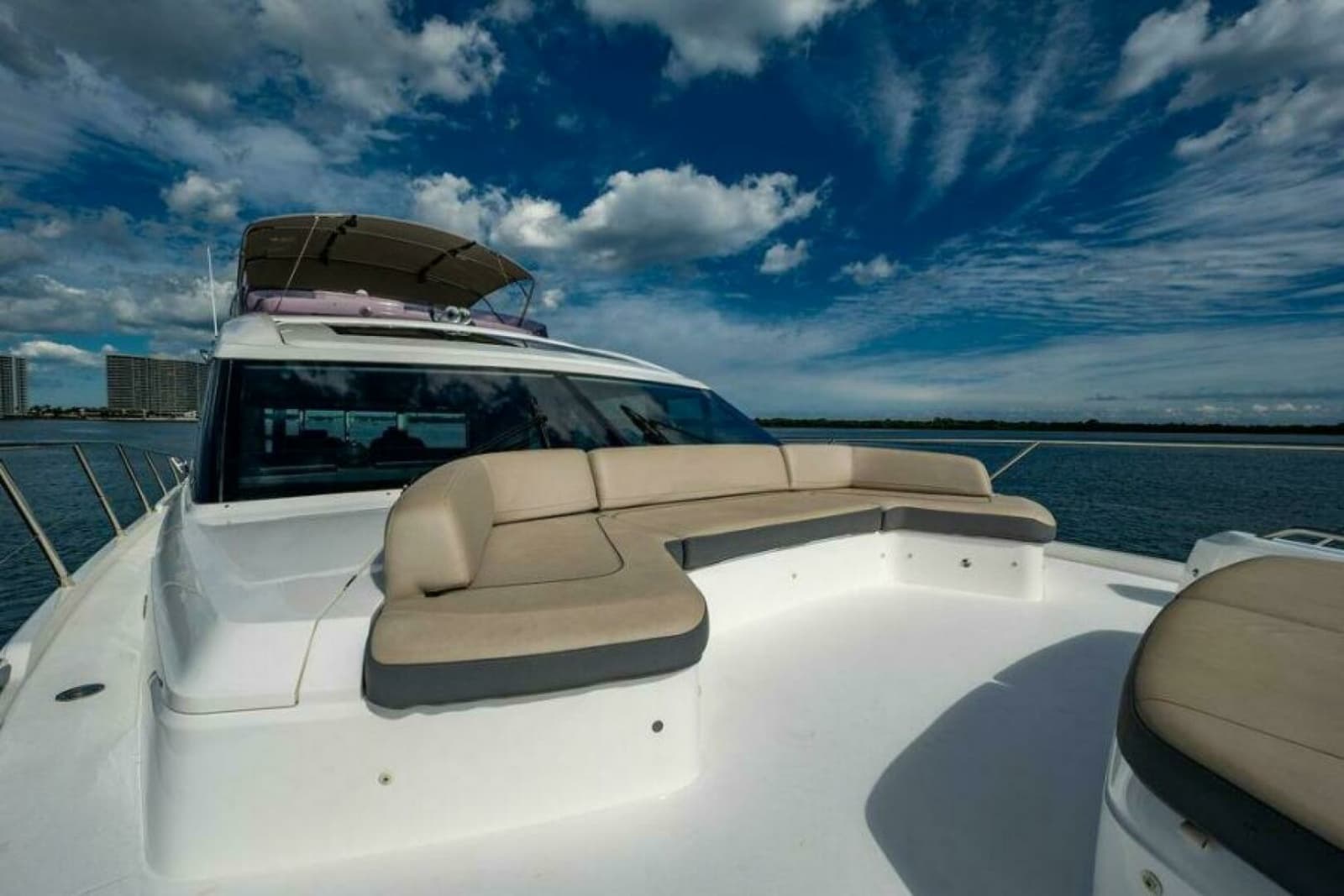 2016 Princess S65 - Photo 30