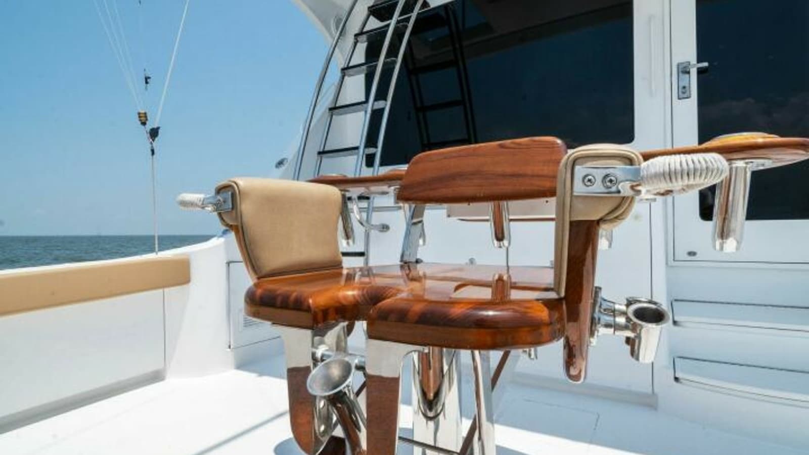 2003 Hatteras 54 Convertible - Photo 40