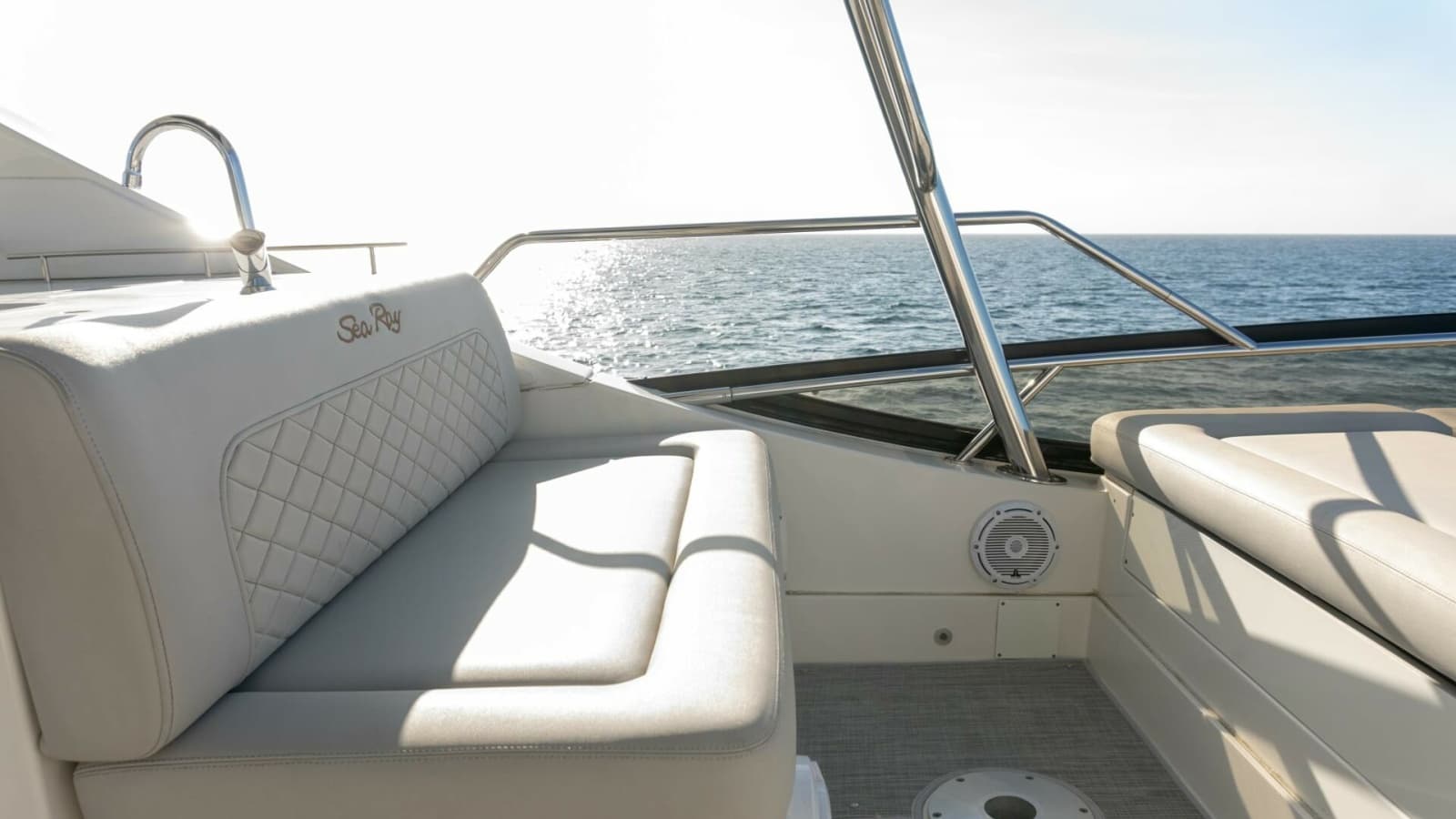 2017 Sea Ray 51 Flybridge - Photo 29