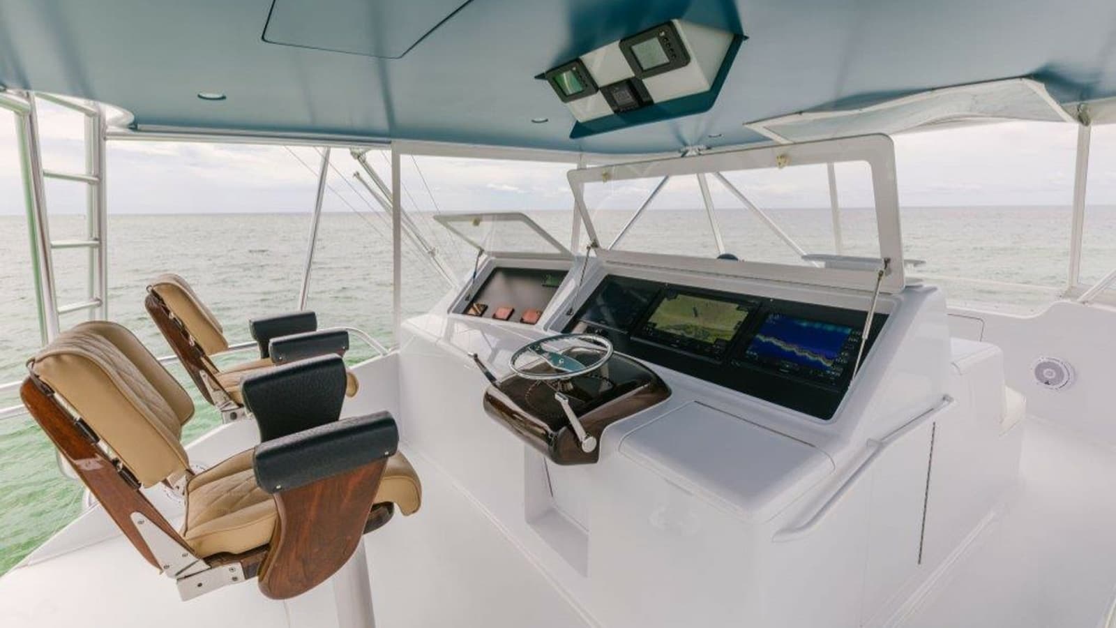2007 Viking 64 Convertible - Photo 26