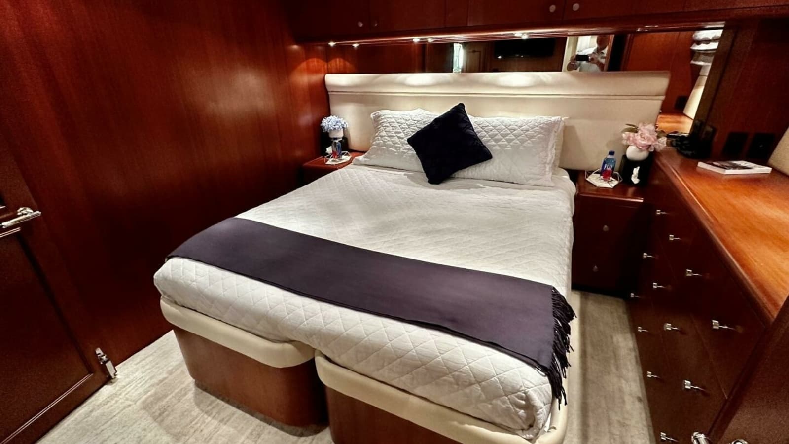 2003 Hatteras Raised Pilothouse - Photo 35