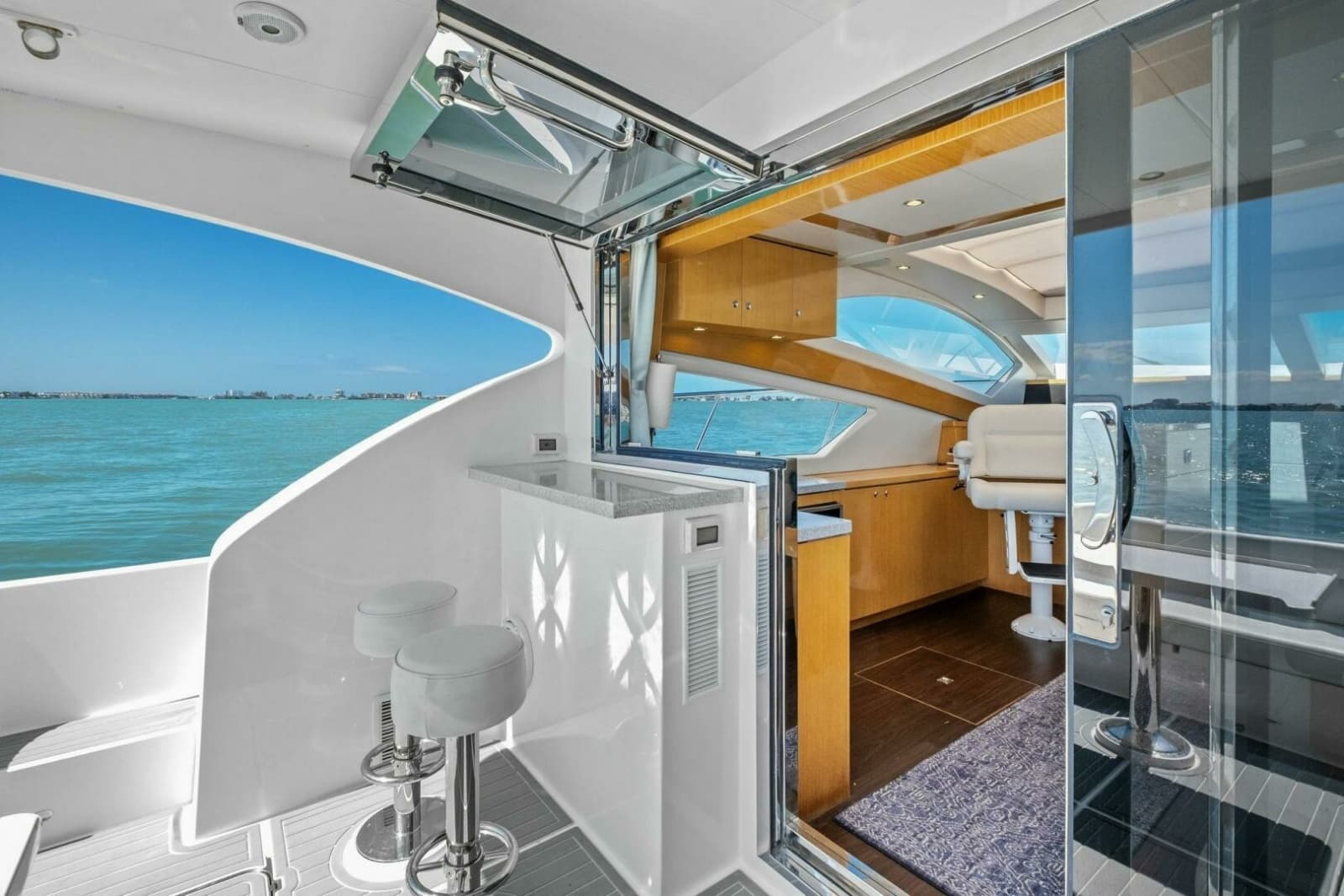 2018 Mares 47 Outboard Express Catamaran - Photo 47